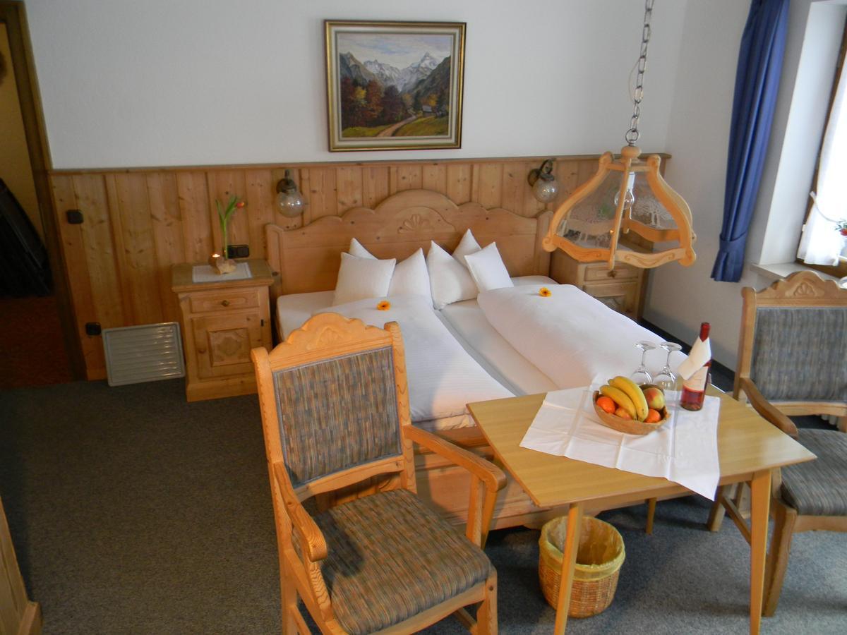 Landhaus Spielmannsau Oberstdorf Habitación foto